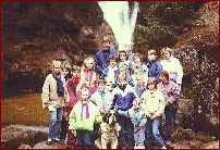 Wycieczka do Przesieki - na zdjęciu przy wodospadzie "Szklarka" (marzec 1990 r.)